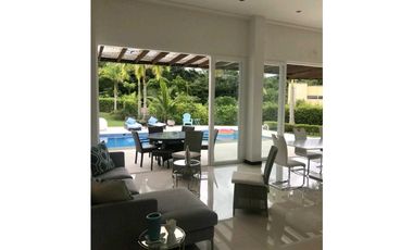 ESPECTACULAR CASA CAMPESTRE EN VENTA EN CONDOMINIO LA PRADERA RESTREPO