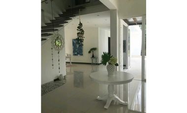 ESPECTACULAR CASA CAMPESTRE EN VENTA EN CONDOMINIO LA PRADERA RESTREPO