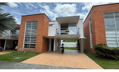 VENTA DE CASA TIPO CAMPESTRE VIA ARMENIA CLUB CAMPESTRE