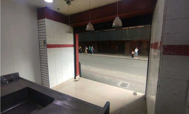 LOCAL PARA RENTA EDIFICIO AUTOMAR LA ORIENTAL