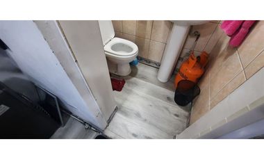 VENTA Local Comercial con Baño Escuela Militar Las Condes