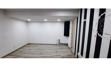 VENTA Local Comercial con Baño Escuela Militar Las Condes
