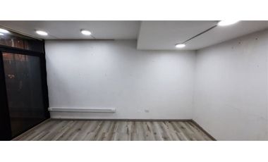VENTA Local Comercial con Baño Escuela Militar Las Condes