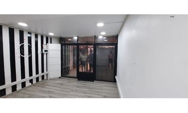 VENTA Local Comercial con Baño Escuela Militar Las Condes