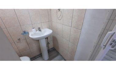 VENTA Local Comercial con Baño Escuela Militar Las Condes