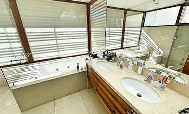 Casa en arriendo en LO BARNECHEA