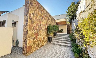 Casa en arriendo en LO BARNECHEA