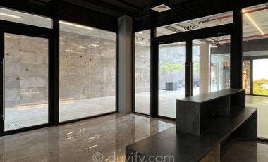 Local Comercial en Arriendo en Cerro El Plomo con Alonso de Córdova