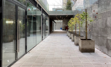 Local Comercial en Arriendo en Cerro El Plomo con Alonso de Córdova