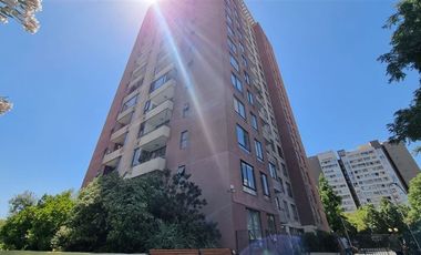 Departamento en Arriendo en Macul con Rodrigo de Araya