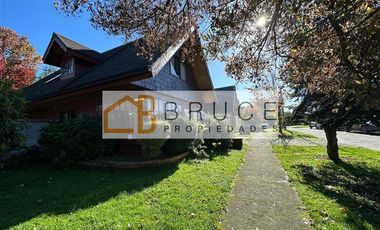 Casa en Venta en Volcán Puntiagudo