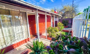 Casa 3 Dorm. 65/220m2 A 7 Min. Metro Av. Central El Bosque