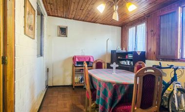 Casa 3 Dorm. 65/220m2 A 7 Min. Metro Av. Central El Bosque