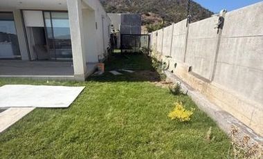 Casa Mediterranea En Arriendo De 4 Dorm. En Lo Barnechea