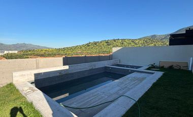 Casa Mediterranea En Arriendo De 4 Dorm. En Lo Barnechea