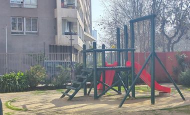 Ambplio Departamento Arriendo De 2 Dorm. En Santiago