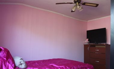 Casa En Amplio Terreno Con 4 Dorm. San Joaquín.