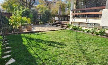 Departamento Con Patio En Arriendo De 4 Dorm. En Vitacura