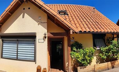 Venta Casa El Hualle Con Rojas Magallanes 4d3b 4estac