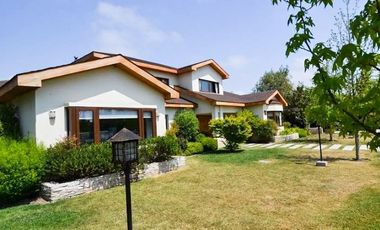 Casa Top 5 Dorm. 420/2.633 M2 Zona Club De Golf En Requínoa