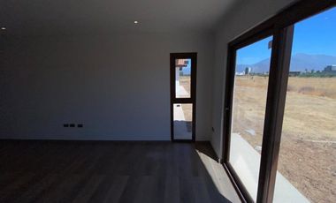 Casa En Venta De 4 Dorm. En Olivar