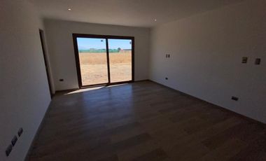 Casa En Venta De 4 Dorm. En Olivar