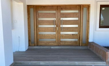 Casa En Venta De 4 Dorm. En Olivar