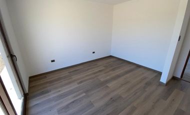 Casa En Venta De 4 Dorm. En Olivar