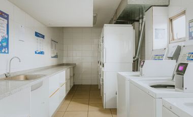 Arriendo Departamento De 1 Dorm. En Carmen Con Santa Isabel