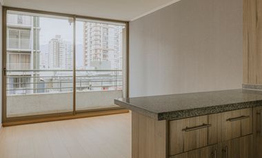 Arriendo Departamento De 1 Dorm. En Carmen Con Santa Isabel