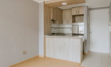 Arriendo Departamento De 1 Dorm. En Carmen Con Santa Isabel