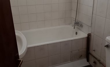 Depto 2do piso, en Arriendo De 2 Dorm. En Curicó