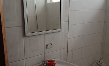 Depto 2do piso, en Arriendo De 2 Dorm. En Curicó