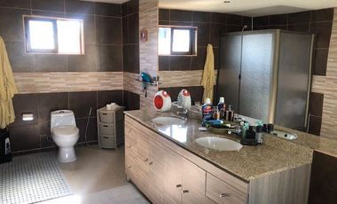 Casa En Venta De 6d 6b 420 Mts. Polo B Machali