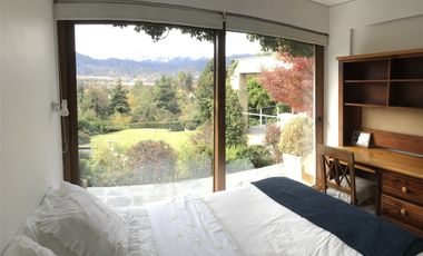 Casa En Arriendo De 6 Dorm. En Lo Barnechea