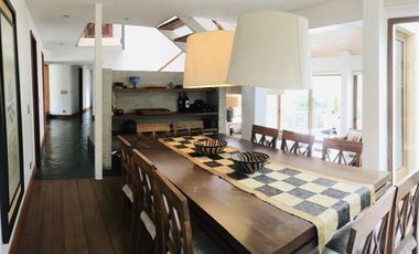 Casa En Arriendo De 6 Dorm. En Lo Barnechea