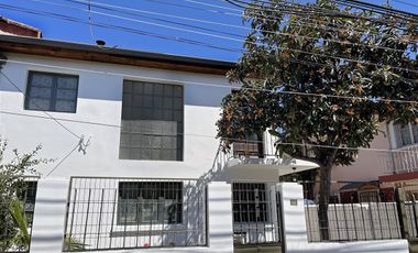 Venta Casa Remodelada + Casa Interior Metro Cerrillos