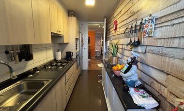 Departamento En Venta De 3d/2b Metro L2 San Miguel