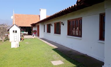 Casa En Venta De 6 Dormitorios En Pirque, Camino San Vicente