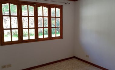 Casa En Venta De 6 Dormitorios En Pirque, Camino San Vicente