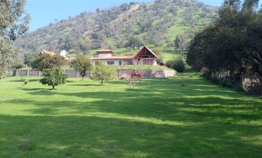 Casa En Venta De 6 Dormitorios En Pirque, Camino San Vicente