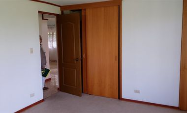 Casa En Venta De 6 Dormitorios En Pirque, Camino San Vicente