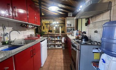 Casa En Venta De 5 Dorm. En Las Cabras