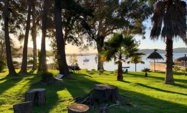 Casa En Venta De 5 Dorm. En Las Cabras