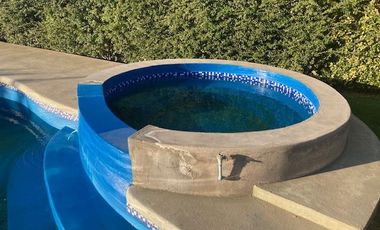 Casa En Venta De 4 Dorm. En Machalí