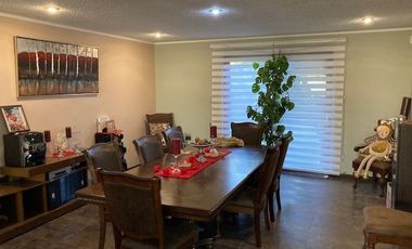 Casa En Venta De 4 Dorm. En Machalí