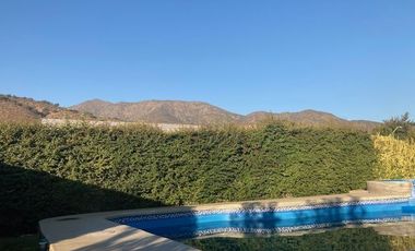 Casa En Venta De 4 Dorm. En Machalí