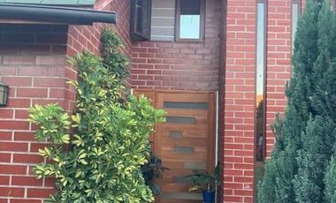 Casa En Venta De 4 Dorm. En Machalí