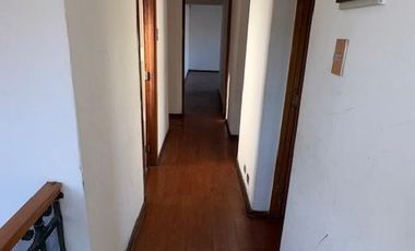 Amplia Casa En Venta De 4 Dorm. En Sector Residencial Rgua.