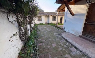 Amplia Casa En Venta De 4 Dorm. En Sector Residencial Rgua.